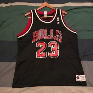 Bulls  vintage Jordan champion Jersey